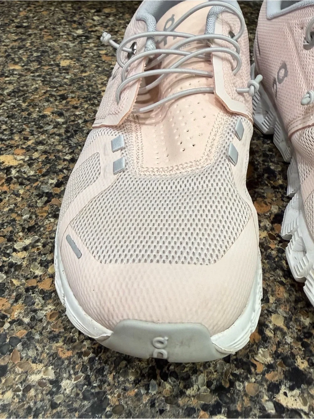 On Running Cloud Women's Running Shoe - Light Pink 9.5 - Picture 5 of 10